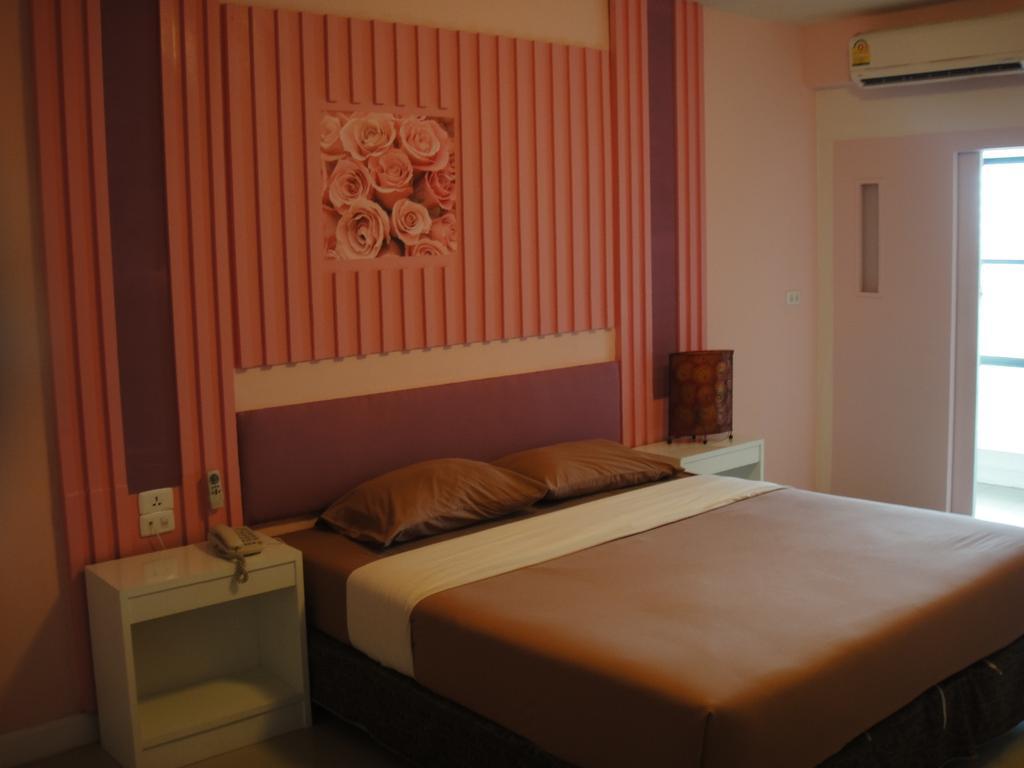 The Wing Design Hotel Бангкок Номер фото